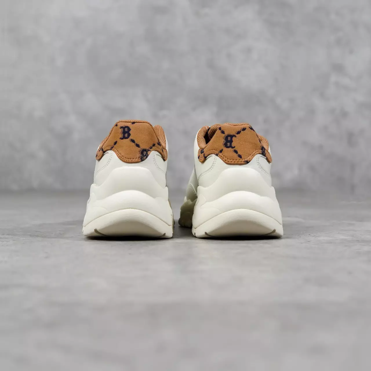 Sepatu MLB B BROWN SIDE BACK MONOGRAM BLACK BEIGE RYTON SNEAKER 100% ORIGINAL