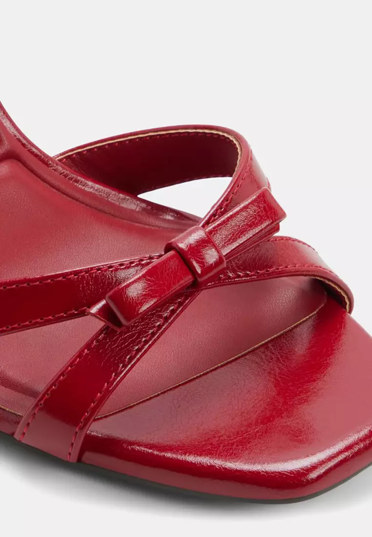 Leesia Heels