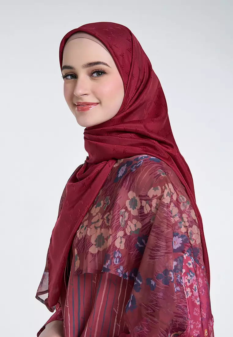 Kami Airy Jacquard Voile Scarf Plain Cherry Red