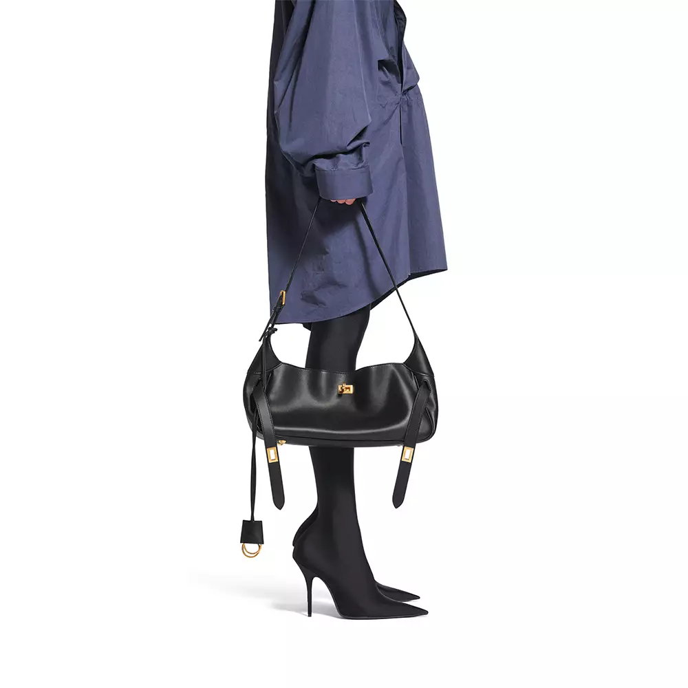 [4.4PRIL KEJUTAN HARGA] Bel Air Small Shoulder Bag Black