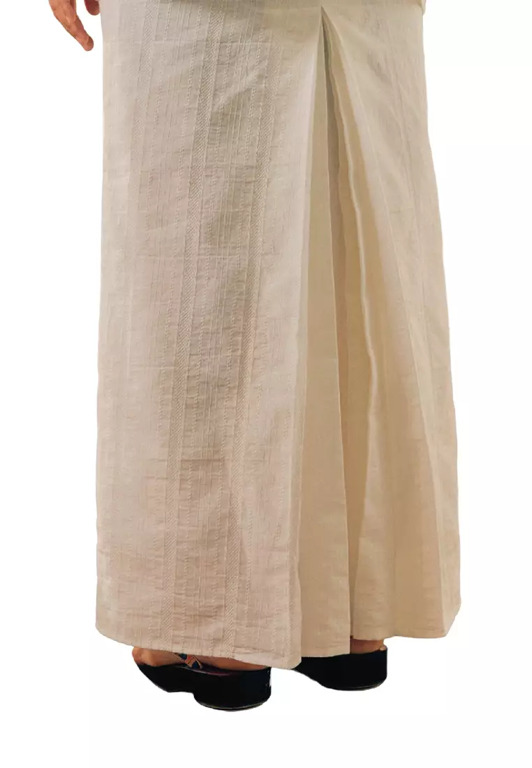 UMMA Seroja Loose Modern Kebaya Bakawali Raya 2024 in White