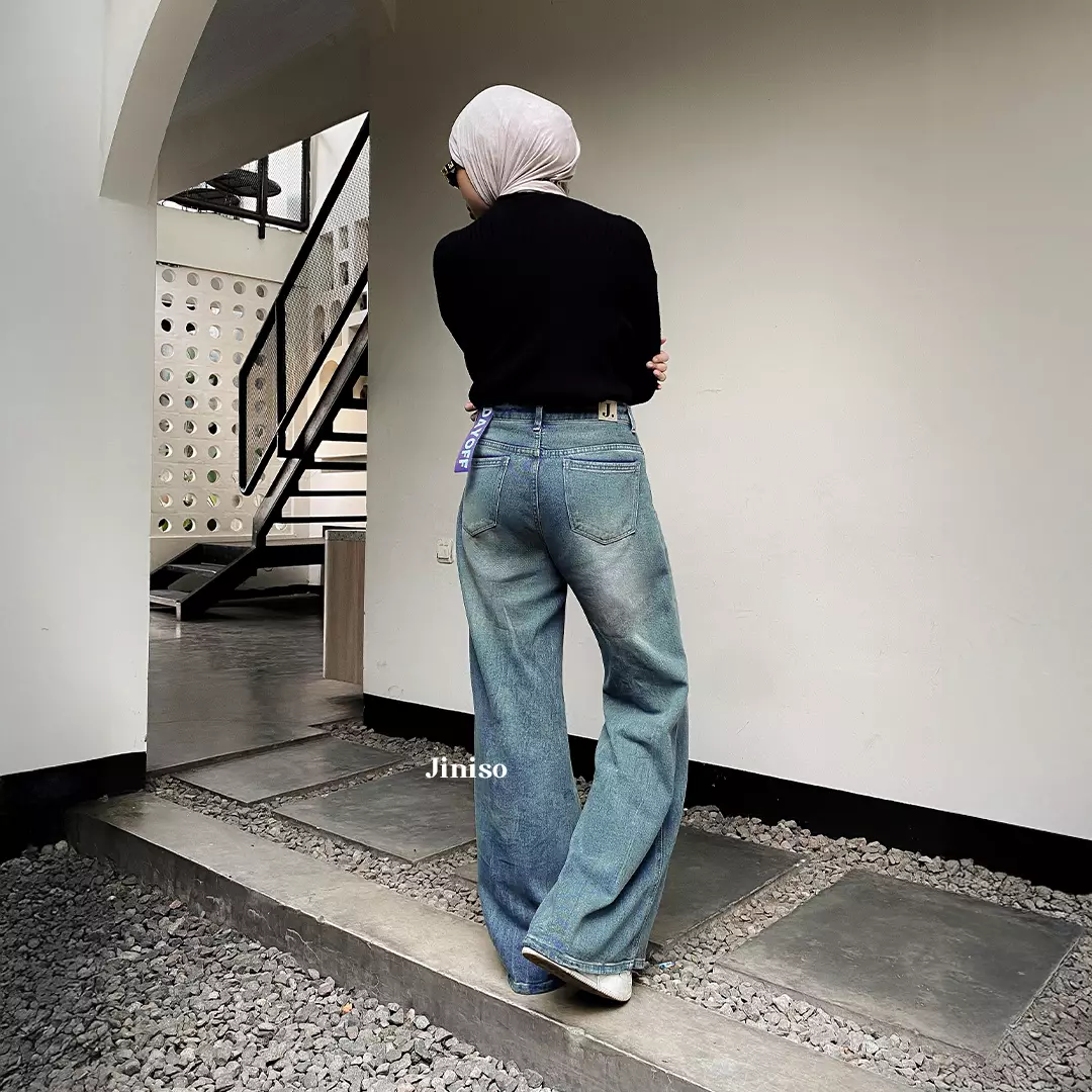 Highwaist Flare Cutbray Jeans 370 DAYOFF