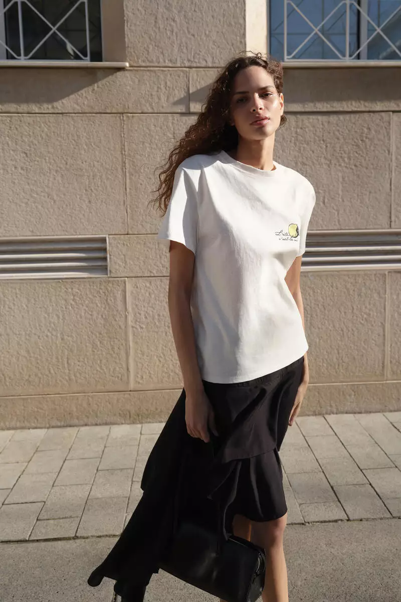 Appliquéd T-shirt