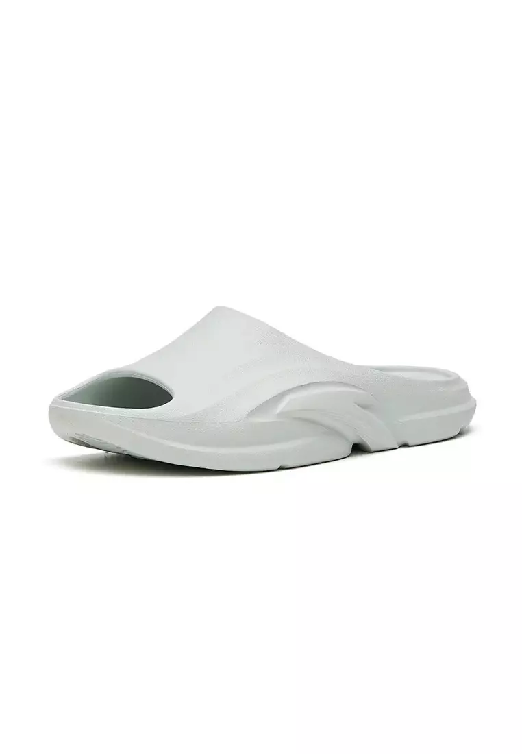 Lifestyle slippers 2025