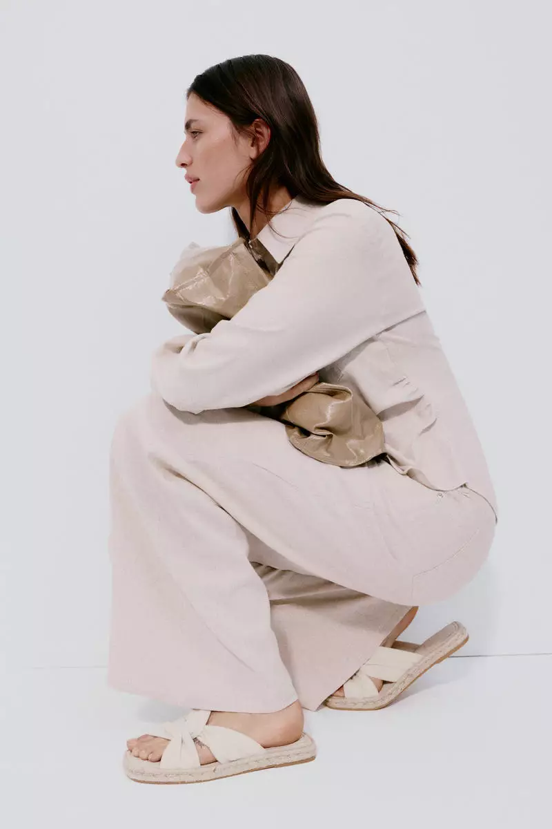 Discount on H&M  shoes - SKU: Twist-detail espadrille sandals