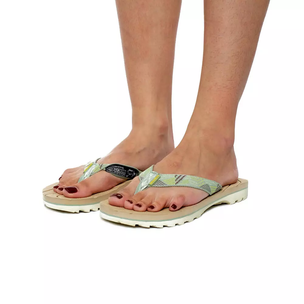 Eiger Women Pacchanta Pinch Sandals