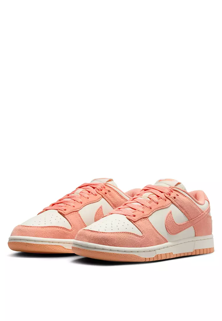 Dunk Low Women's Shoes