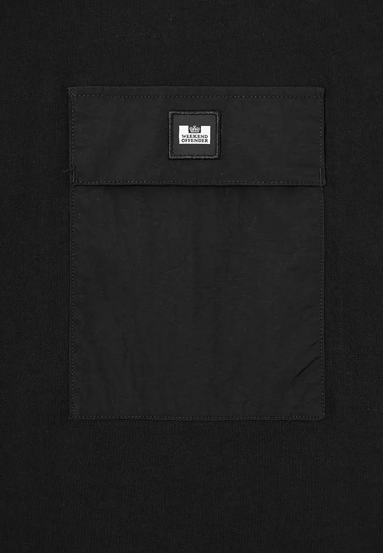 MENS BLACK STINIVA PARACHUTE POCKET TEE