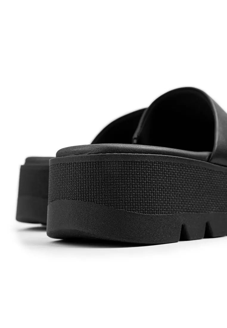 Women's Taika Platforms Sandals