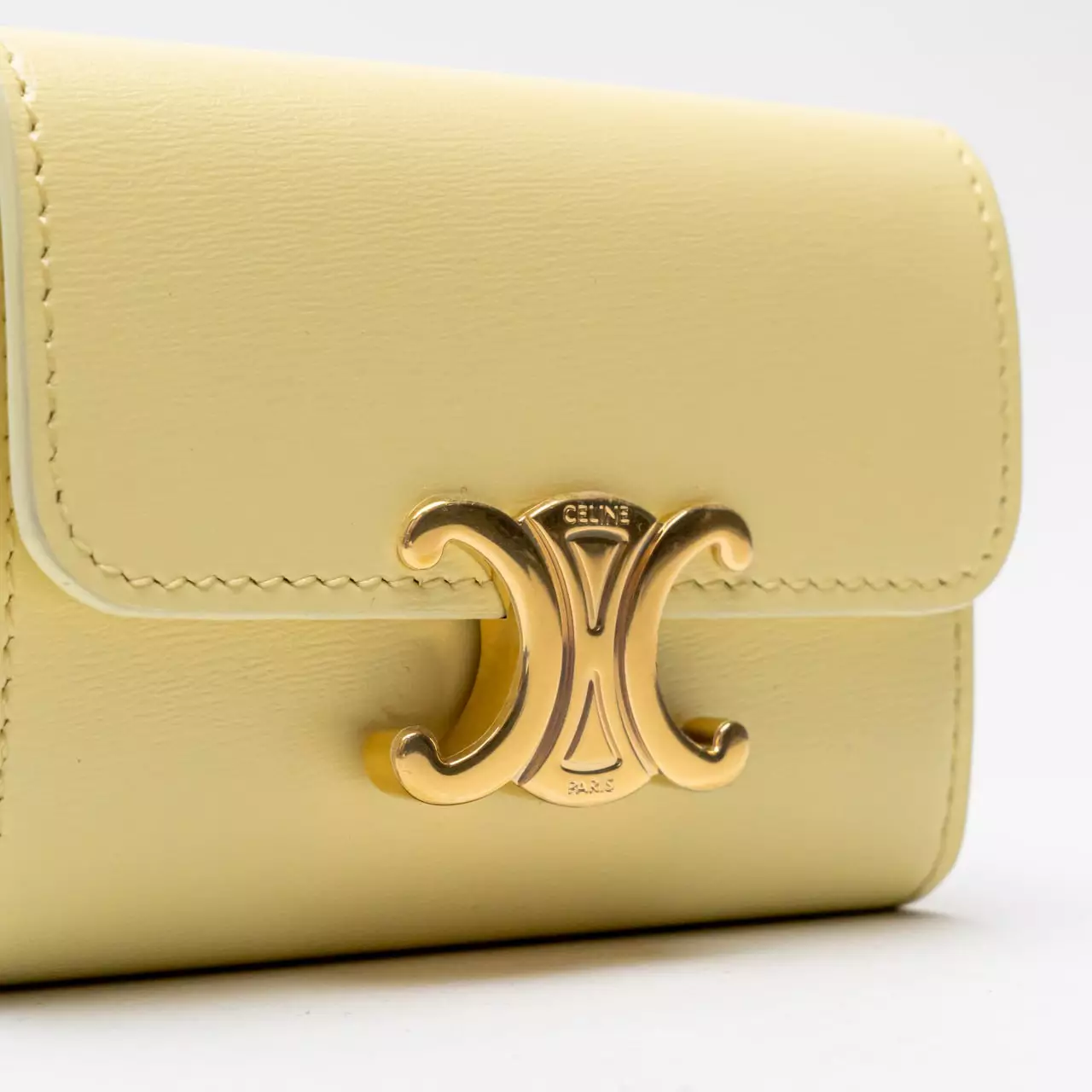 Celine - Compact Wallet with Coin Triomphe in Shiny Calfskin Leather - Yellow - for Women