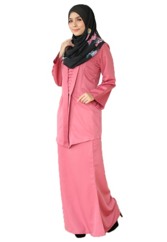 Buy Kebaya Che Siti (Dusty Pink) from Ms.Husna Apparel in Pink at Zalora