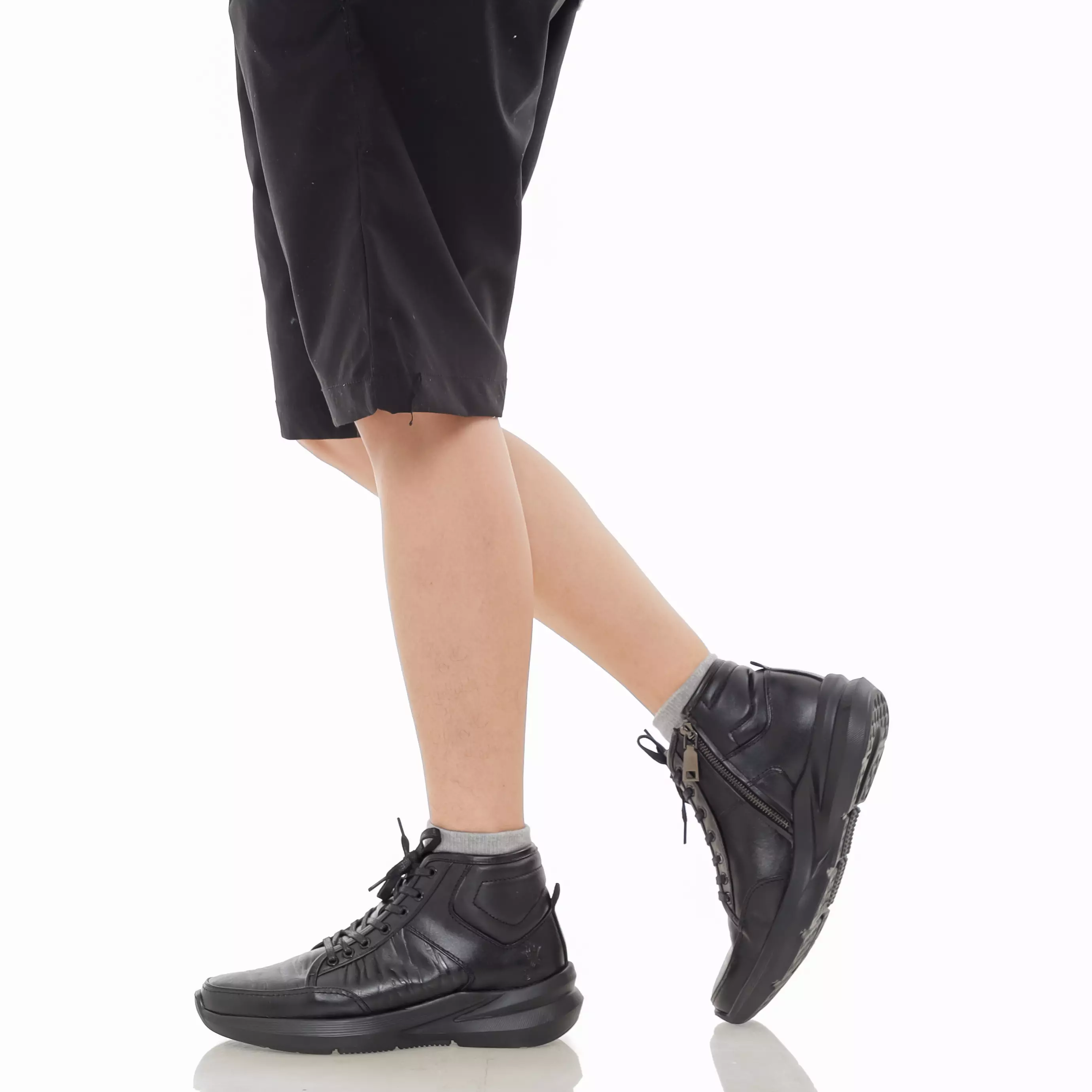 Victor Sepatu Sneakers boots Casual Kulit Asli  Pria Tali Sol Super Ringan dan empuk - Black