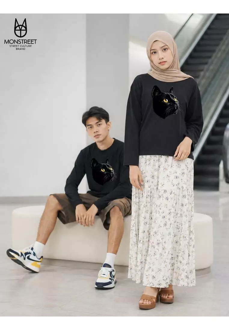Monstreet Kaos Katun Combed 24S Grafis Reguler Fit Lengan Panjang Hitam Tshirt LUTR289 Cotton Combed 24S Graphic Tshirt Regular Fit Full Sleeve Black Tshirt Unisex