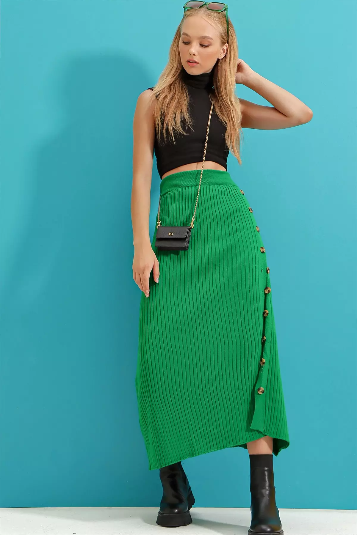 Button best sale skirt knit