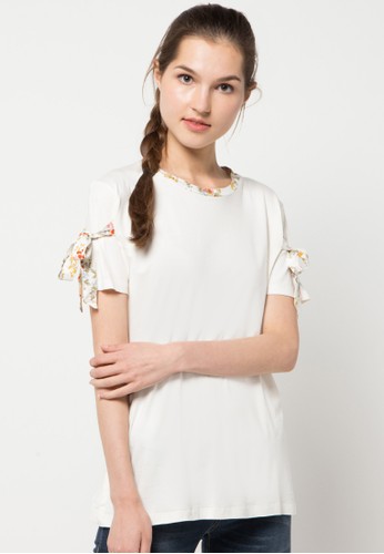 OLLA WHITE Tee With Sleeve Bow