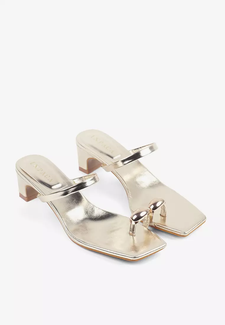Astra Strap Low Heeled Sandals Metallic Toe-Ring Gold