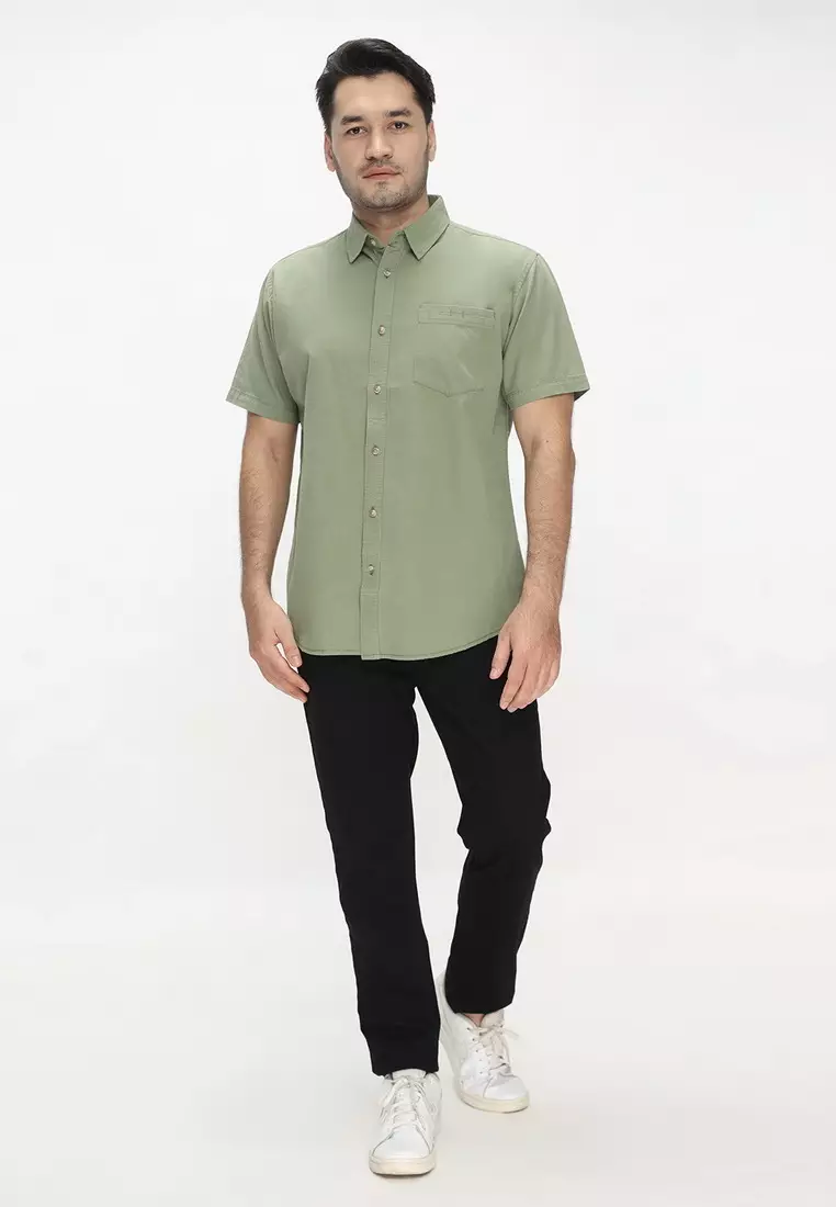 POLICE Kemeja Polos Cotton Hijau Regular Fit Pria