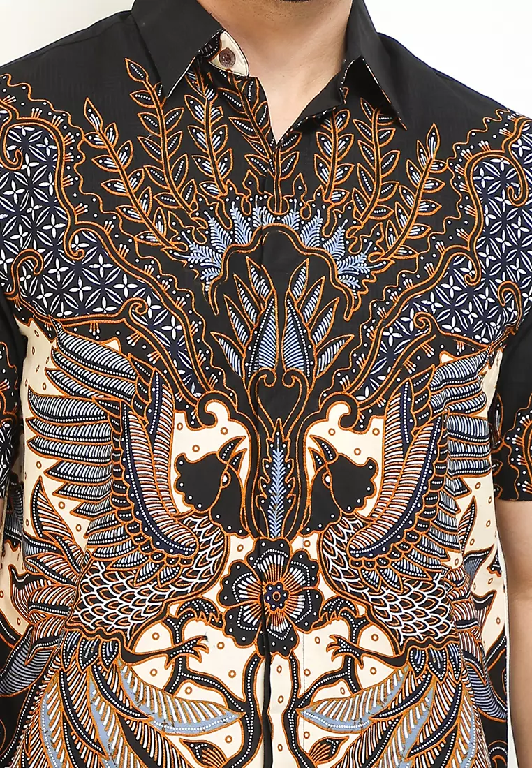 Hem Lengan Pendek Pria Reguler Fit Full Furing Rianty Prasaja Black