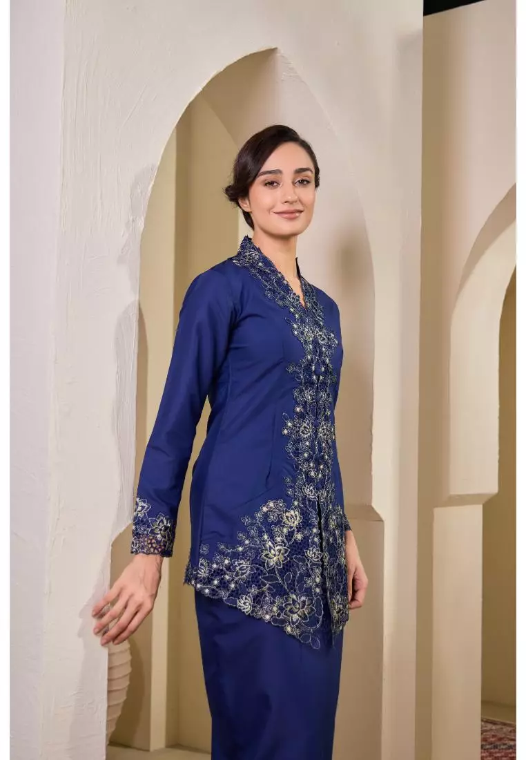 Kebaya Sulam Kaleela