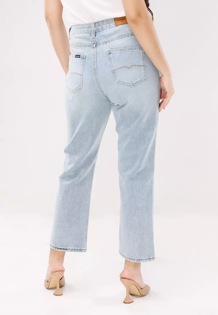 Straight Cut Jeans