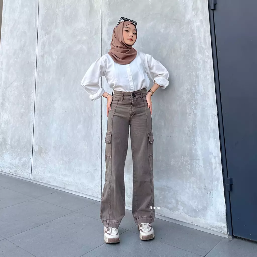 Highwaist Cargo Loose Jeans 401 HANDS UP