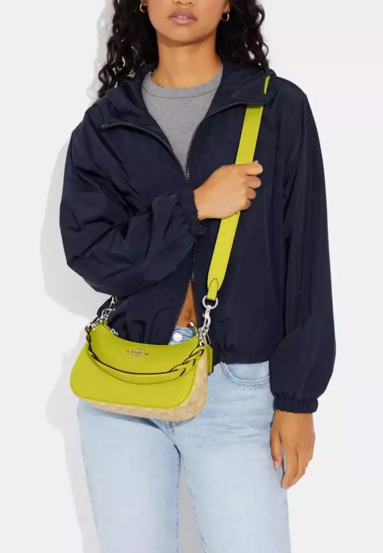 Coach Teri Shoulder Bag In Signature Canvas Key Lime