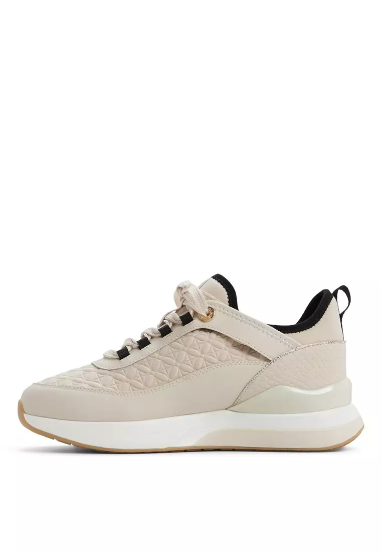 Quiltyn Sneakers