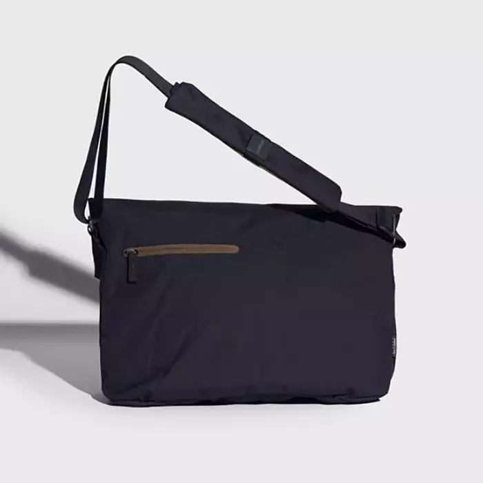 Crumpler zalora 2025