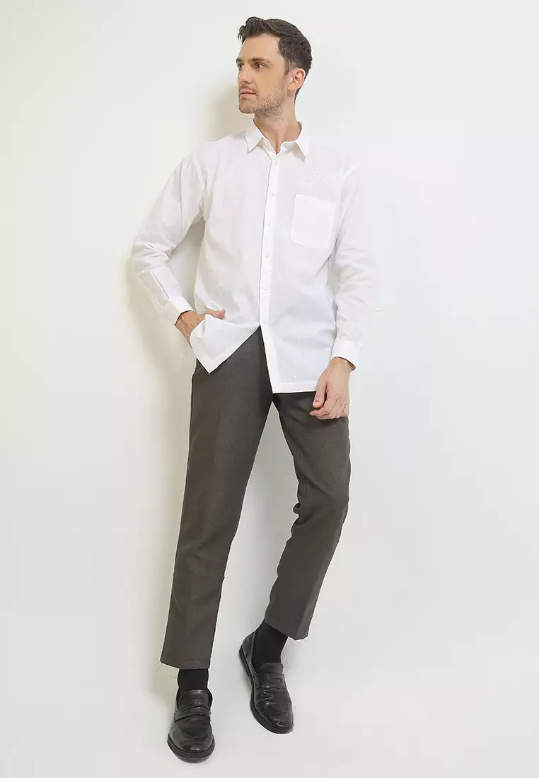 Ethan White Kemeja Lengan Panjang Regular Plain Eggia Form - White Formal