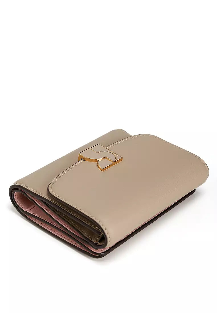 kate spade new york Dakota Bifold Flap Wallet (cv) 2025 | Buy kate