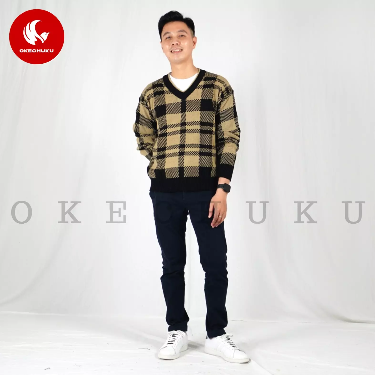  KINAN Knit Sweater Rajut Pria V Neck Motif Kotak - Hitam