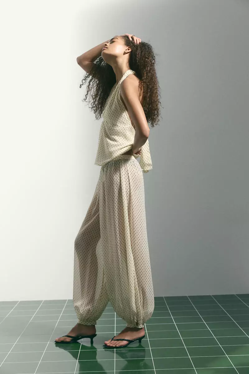 Balloon-leg pull-on trousers
