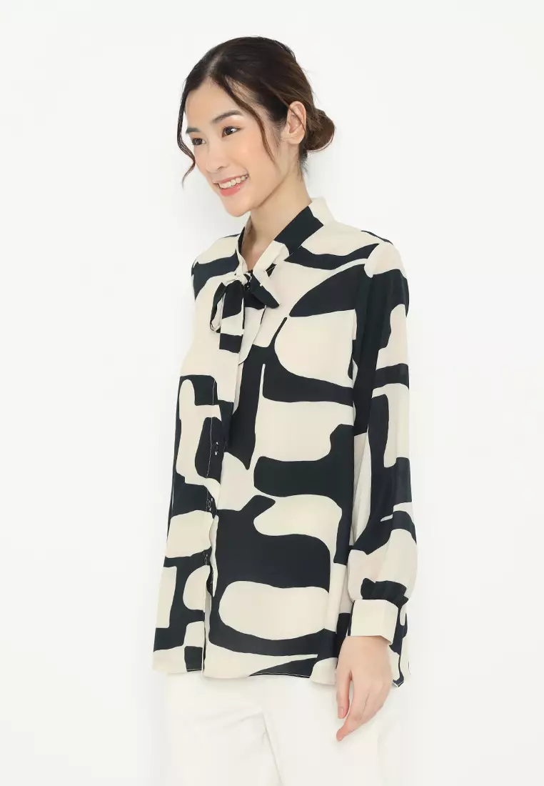Blus With Geometri Pattern With Long Sleeve In Cream By Brilliant Girl Warna CREAM