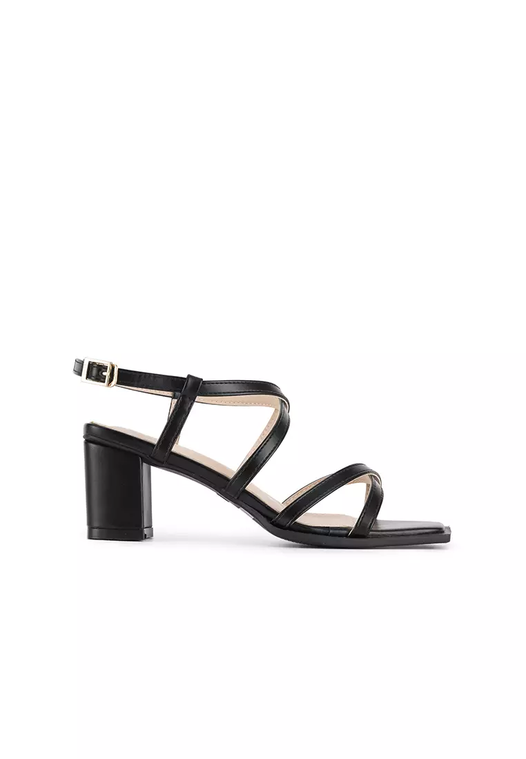 Discount on Nose  shoes - SKU: Strappy Chunky Heel Sandal