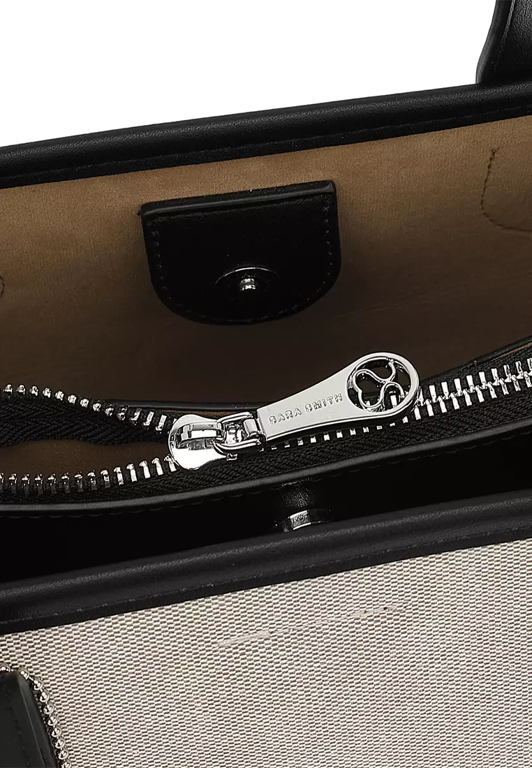 Women's Logo Top Handle Bag / Sling Bag / Crossbody Bag (Tas Selempang / Tas Tangan) - Hitam