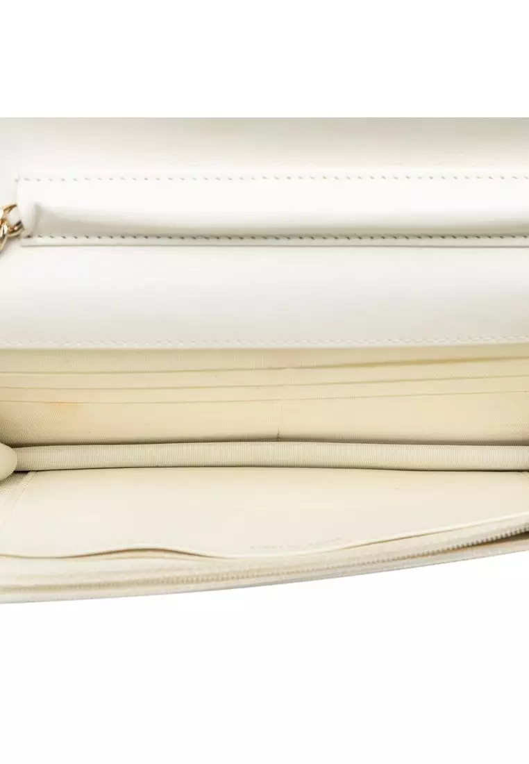 Pre-Loved Chanel Cc Crinkled Chevron Calfskin Wallet On Chain