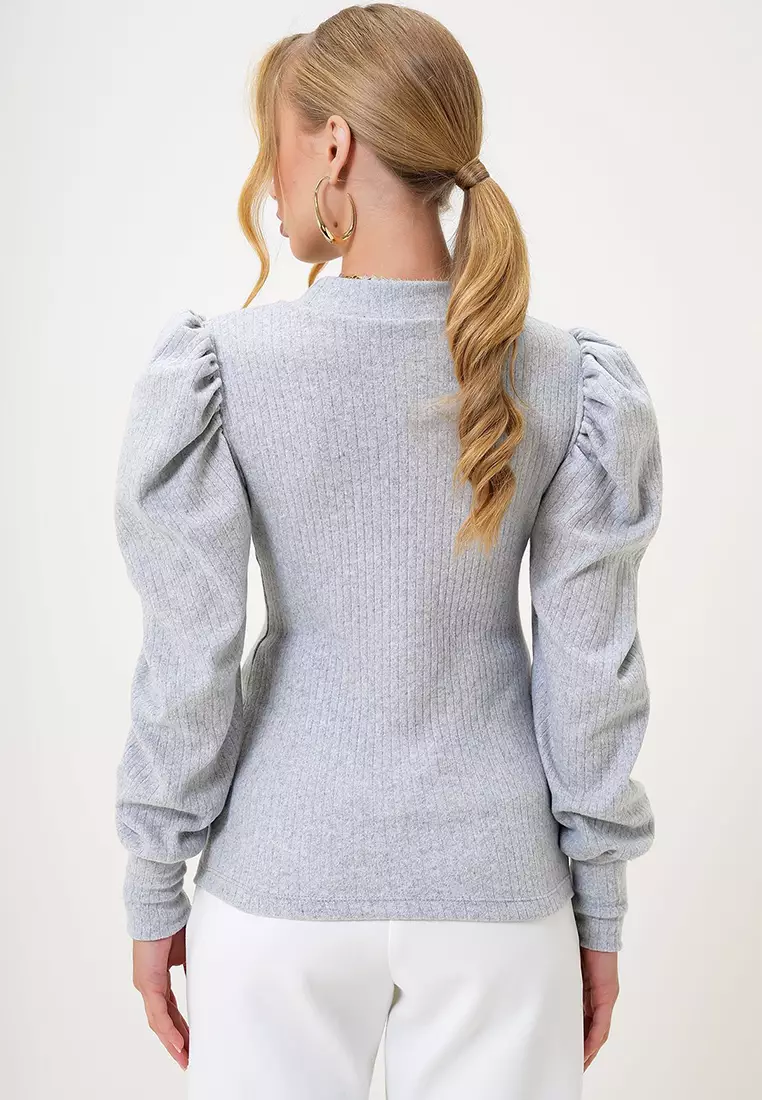 Long Puff Sleeves Top