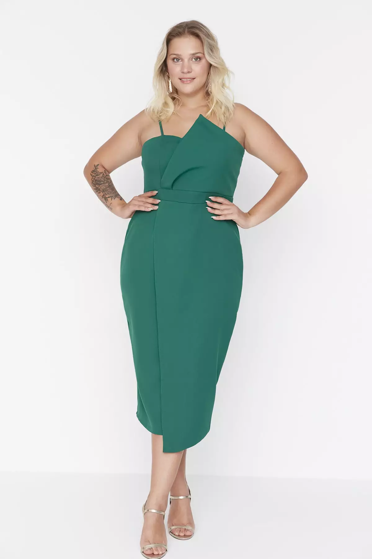 Buy Trendyol Plus Size Fitted Asymmetrical Midi Dress 2026 Online | ZALORA