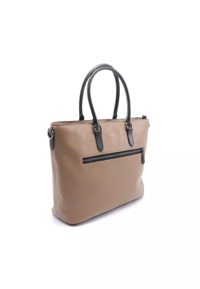 Coach beckett day online bag