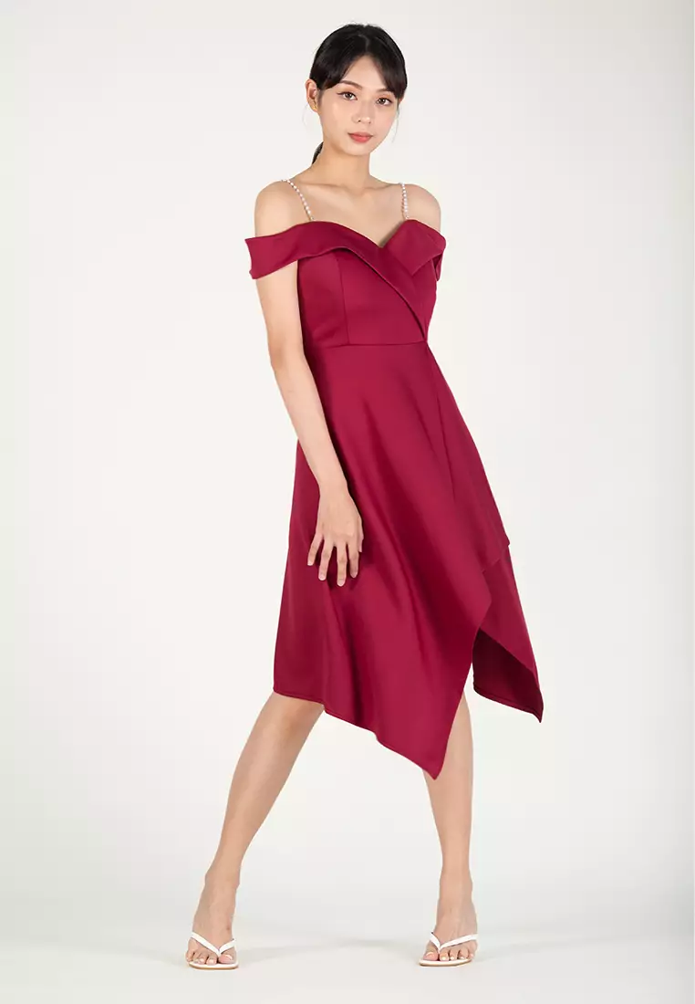 一字肩伞摆中长连衣裙