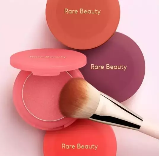 RARE BEAUTY Soft Pinch Matte Bouncy Blush - Soulful