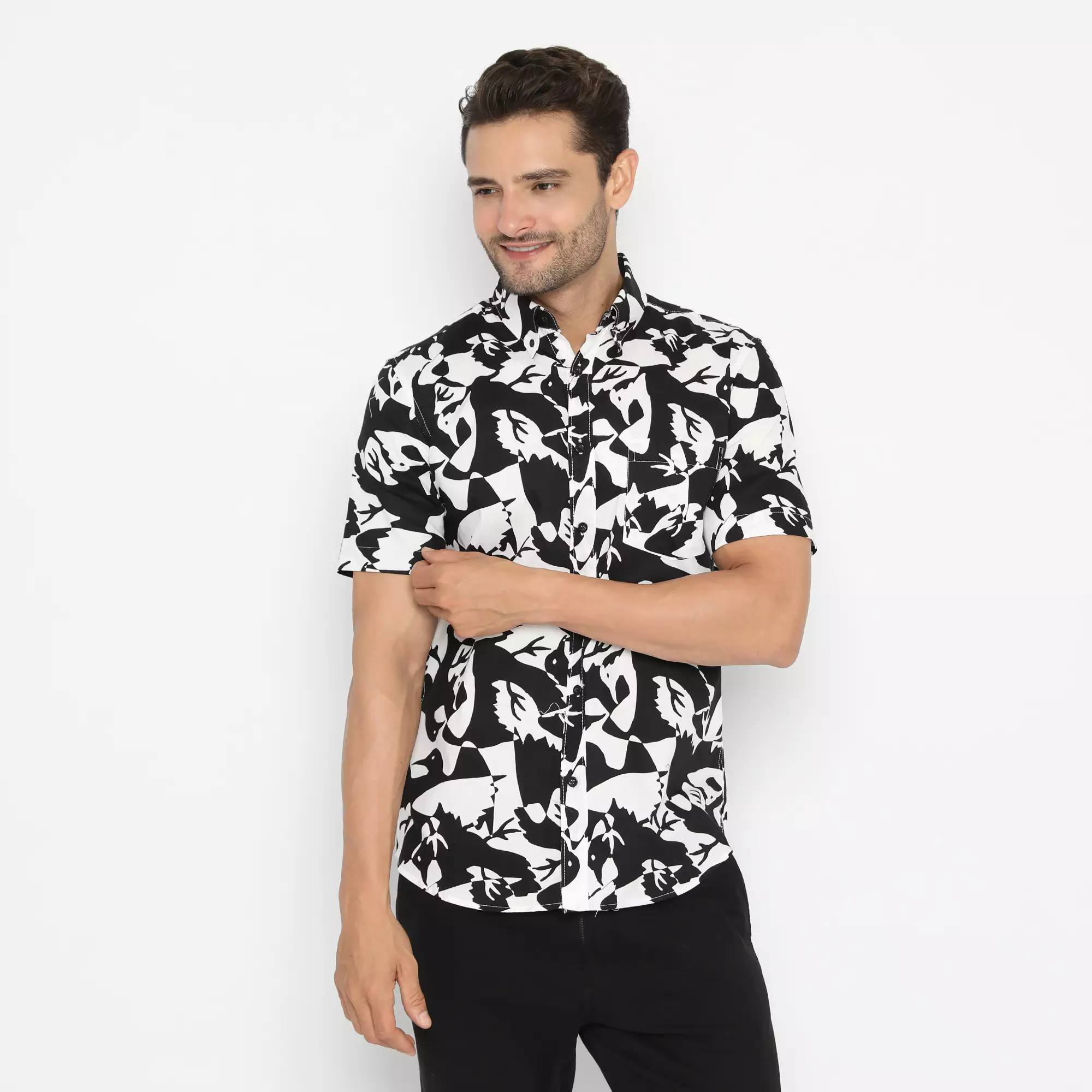 Platini Kemeja Hawai Pria Lengan Pendek Hitam 132116