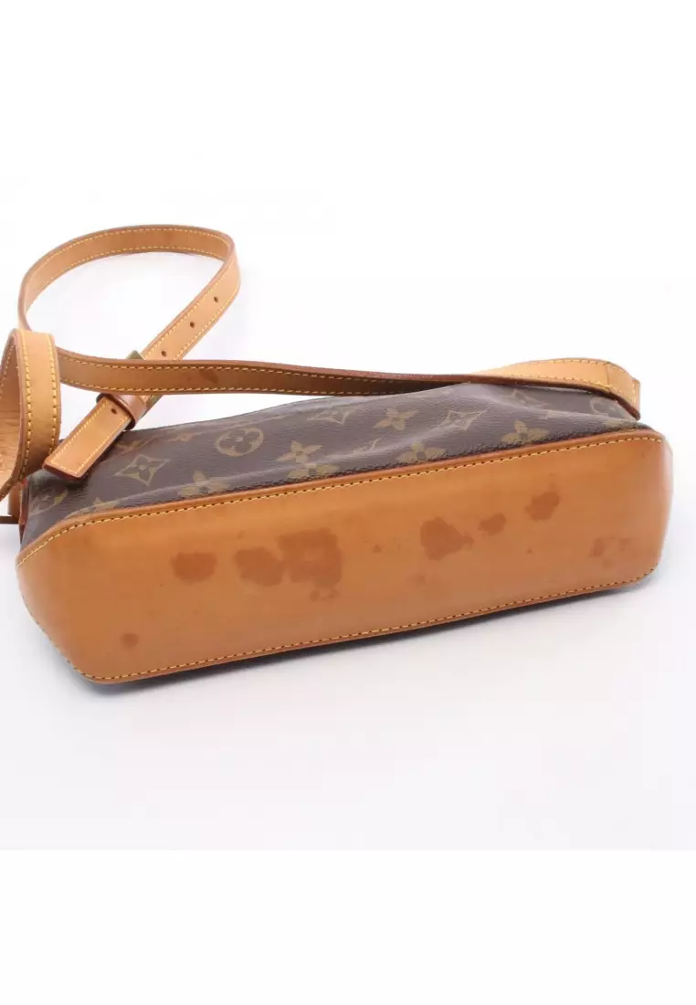 Pre-Loved Louis Vuitton Trotteur monogram Shoulder bag PVC leather Brown