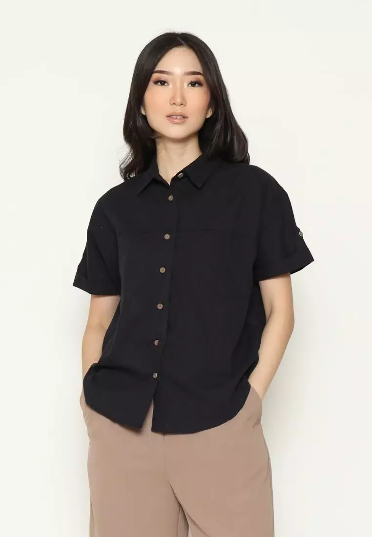 Urban Exchange Kemeja Alisha Black - Kemeja Hitam Lengan Pendek