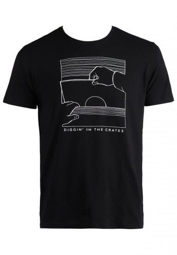Shop Old Navy Graphic Soft Washed Crew Neck Tee For Men Online On Zalora Philippines