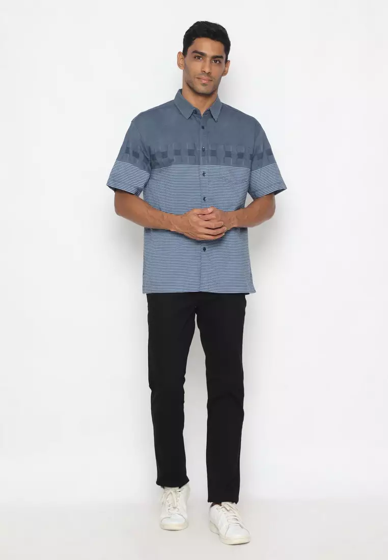 POLICE Kemeja Border Printing Regular Fit Pria