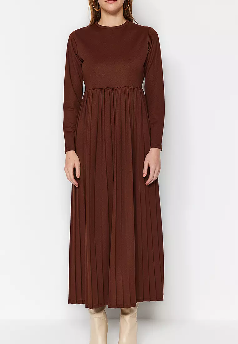 Modest Pleated Maxi Dress
