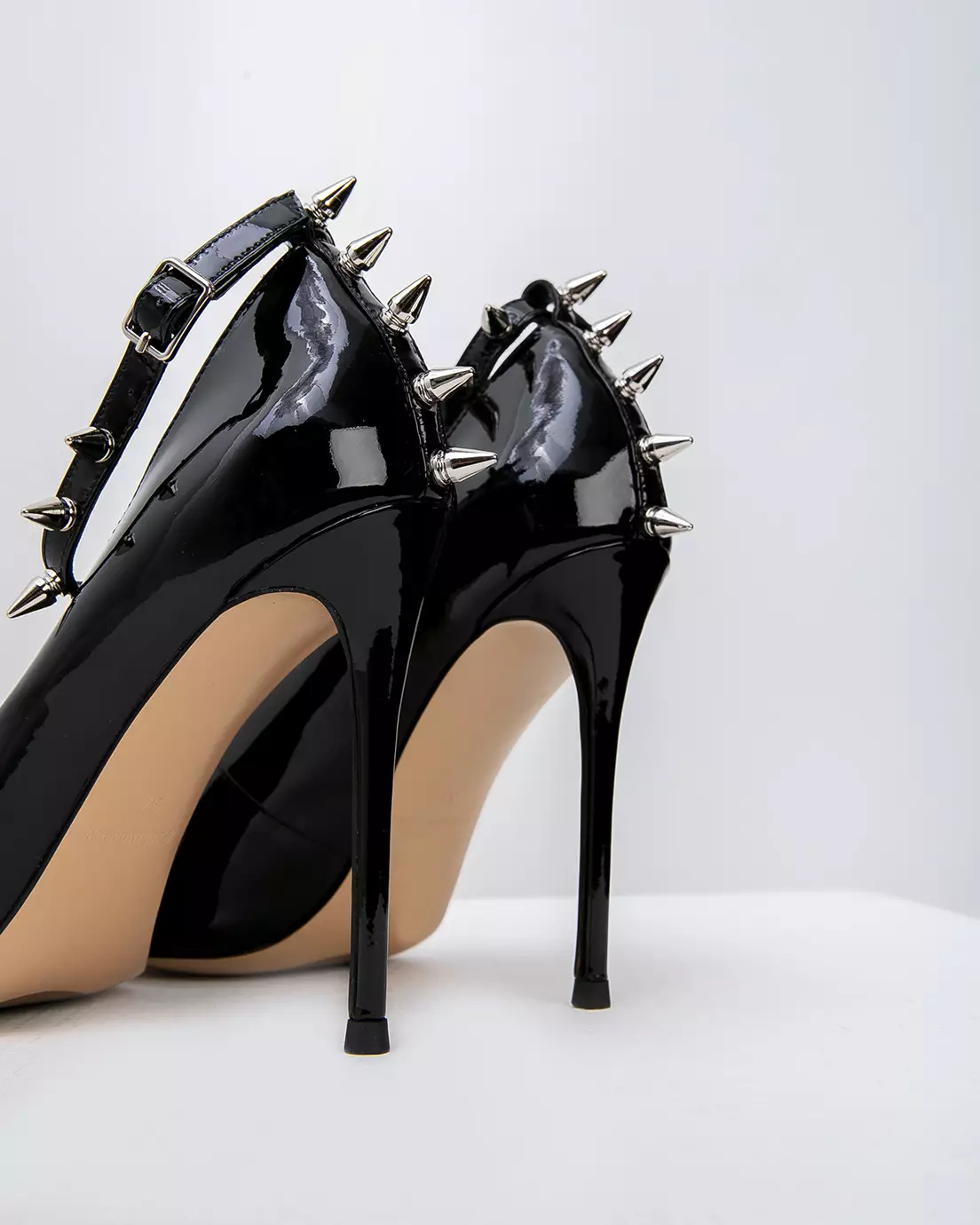 Pumps/Heels