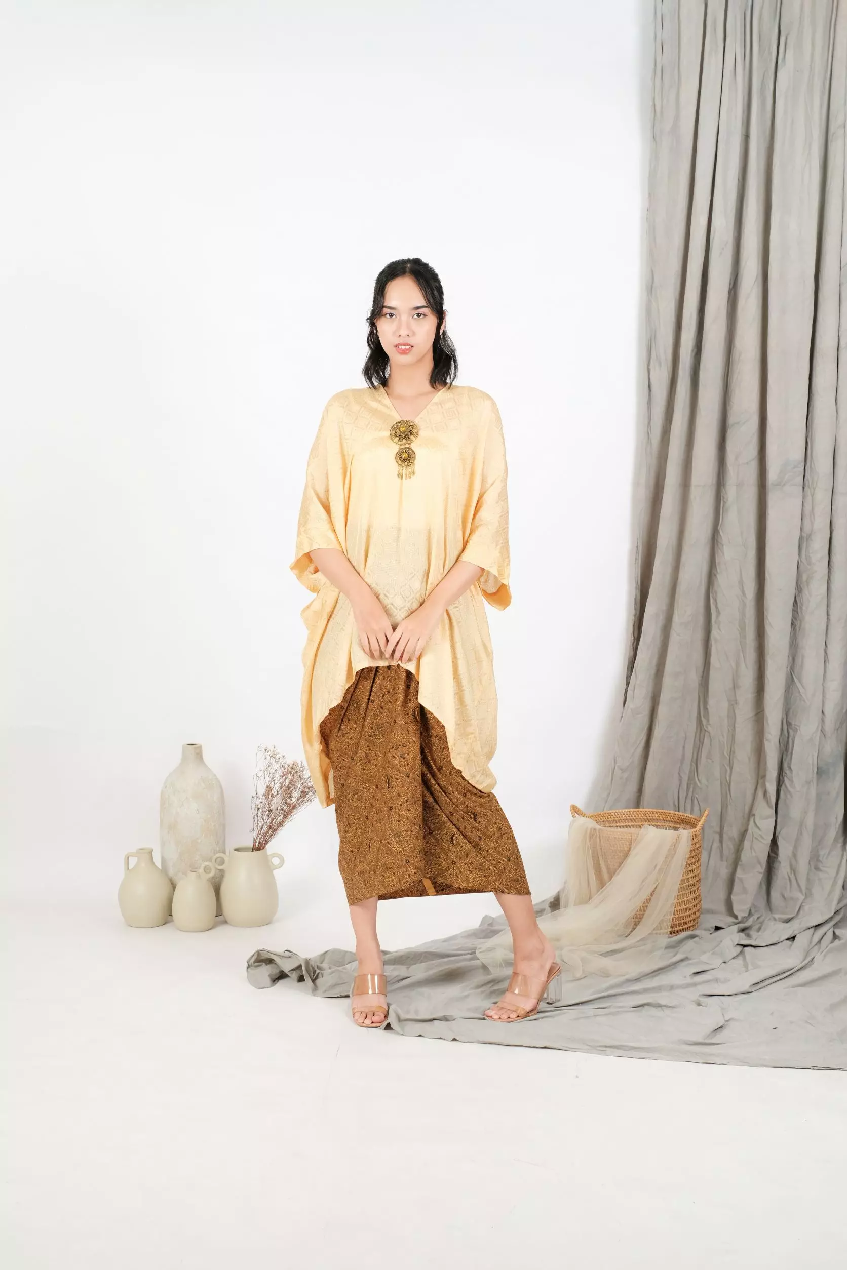 Jual Khalisa Batik Kaftan Midi Dress Cream By Khalisa Batik Original