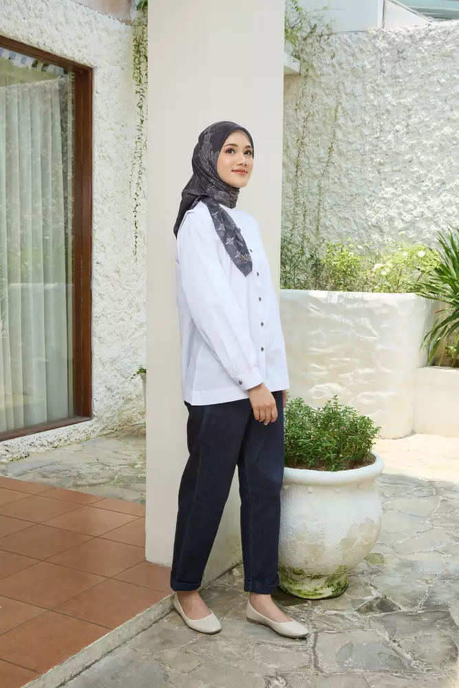 MFMW Marin Atasan Blouse Broken White